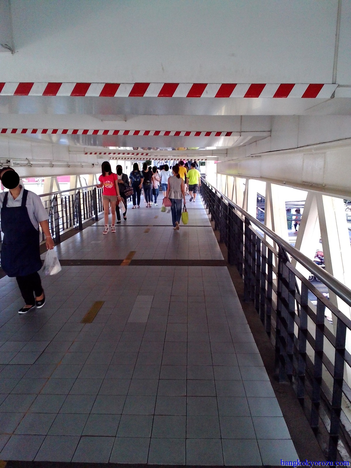 地元の人々がごったがえす活気あふれる下町バンカピ(Bang Kapi,บางกะปิ) バンコク(กรุงเทพมหานคร, Bangkok ...